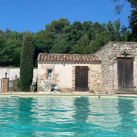 Chateau De Gard Pres D Uzes بيت ضيافة 3*