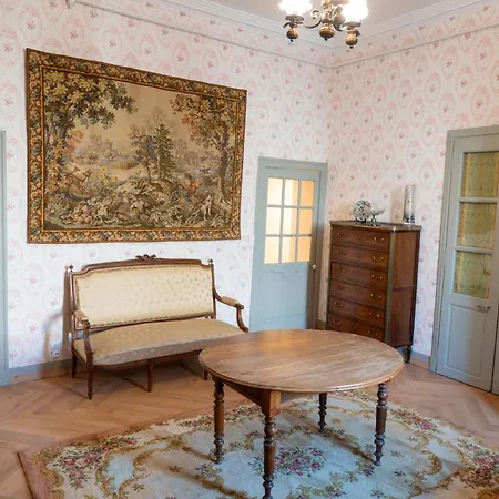 Chateau De Gard Pres D Uzes 3*